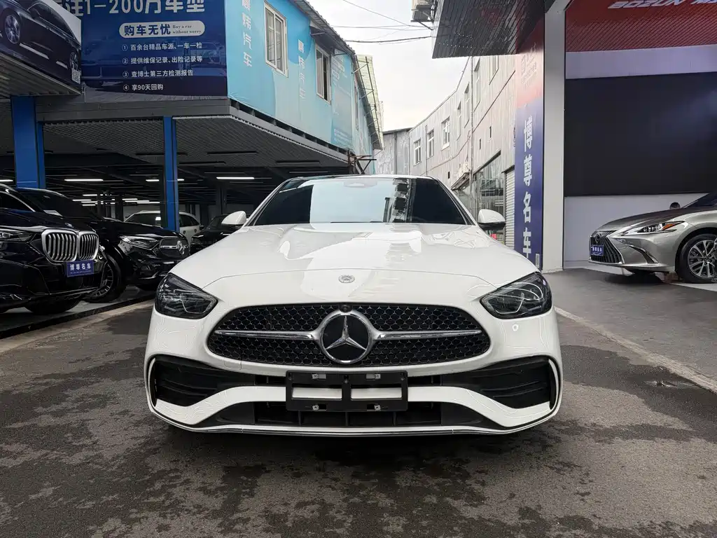 Mercedes-Benz C-Class 2025