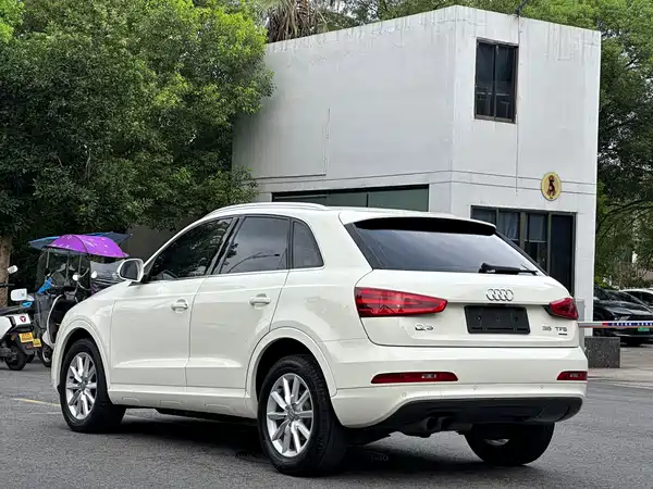 Audi Q3 2014