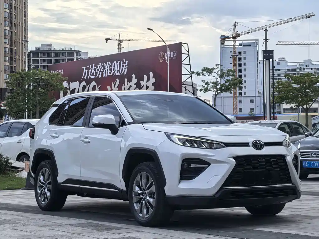Toyota Wildlander 2022 — фото 4