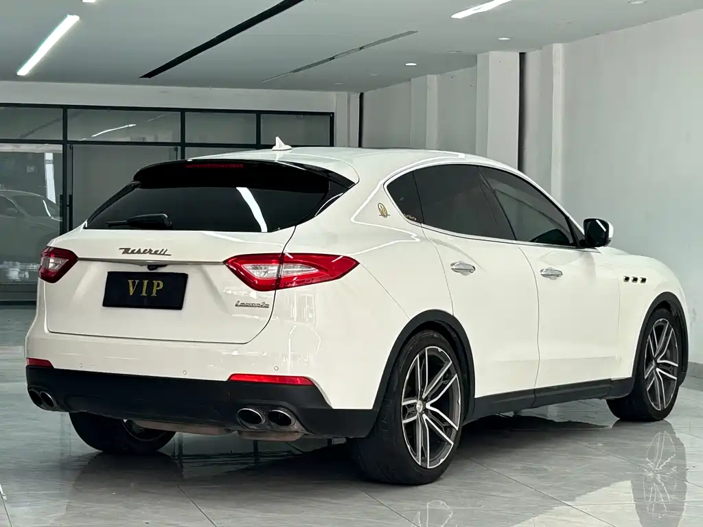 Maserati Levante 2019 — фото 9