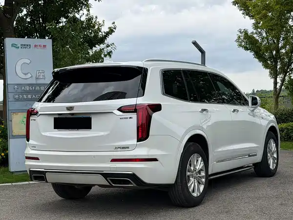 Cadillac XT6 2021