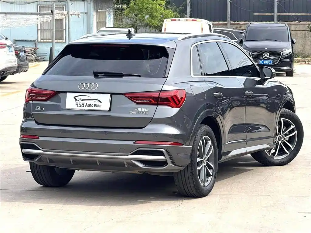 Audi Q3 2022 — фото 14
