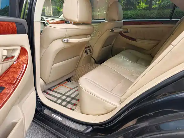 Toyota Crown 2009