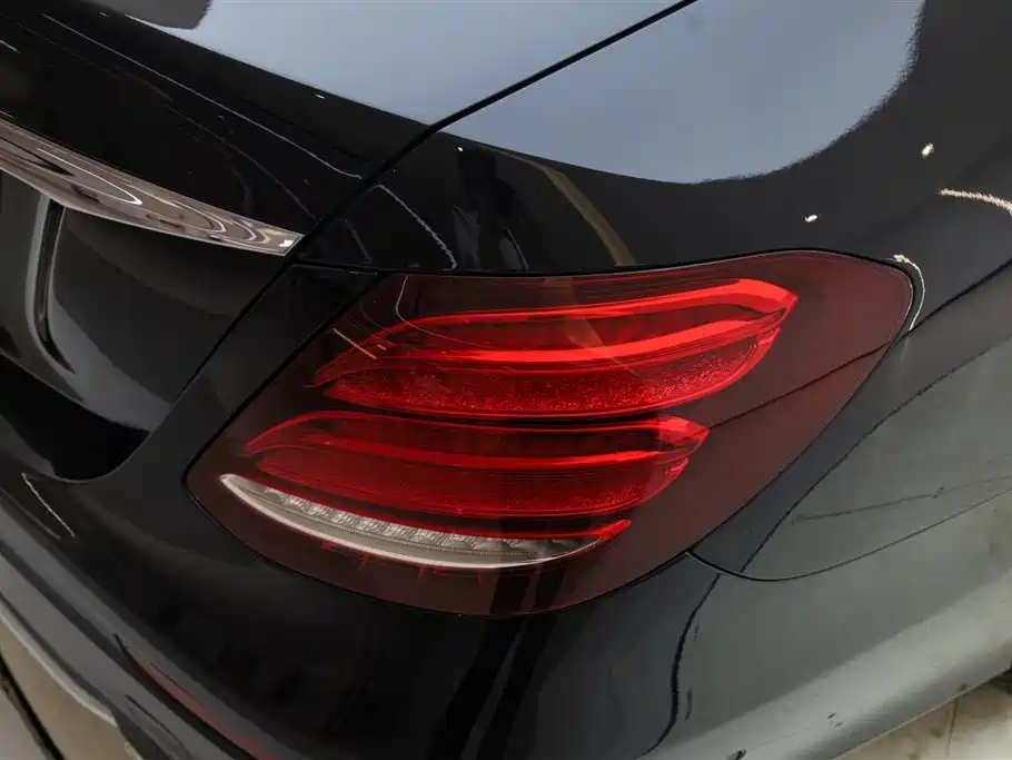 Mercedes-Benz E-Class 2020 — фото 10