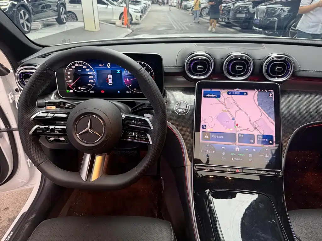 Mercedes-Benz C-Class 2025 — фото 13