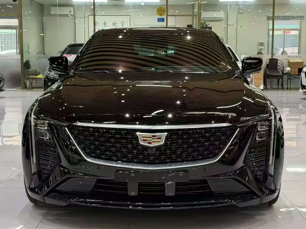 Cadillac CT5 2025 — фото 1