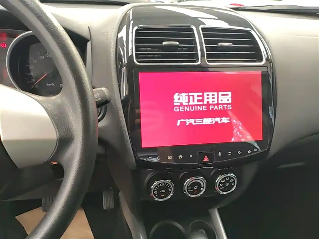 Mitsubishi ASX 2018 — фото 13