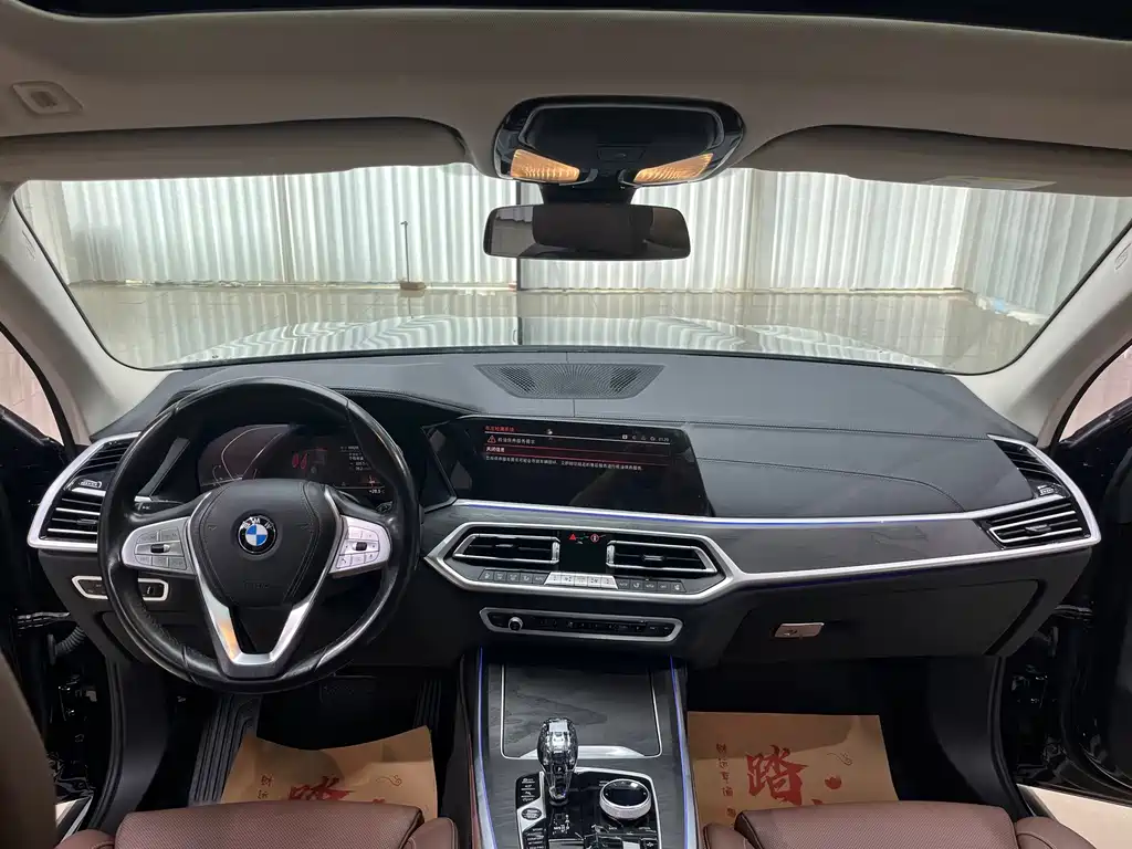 BMW X7 2021 — фото 14