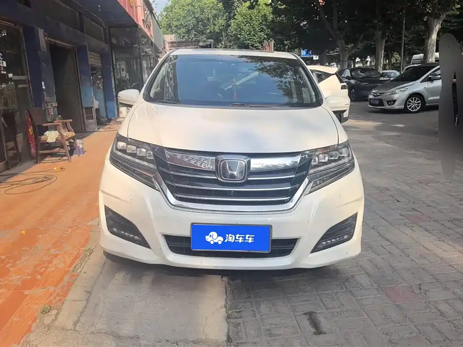 Honda Elysion 2017