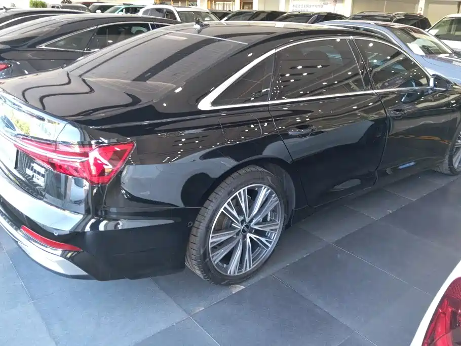 Audi A6L 2024