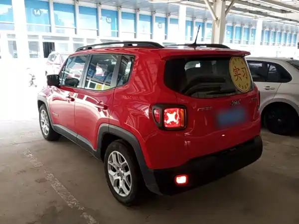 Jeep Freeman 2017