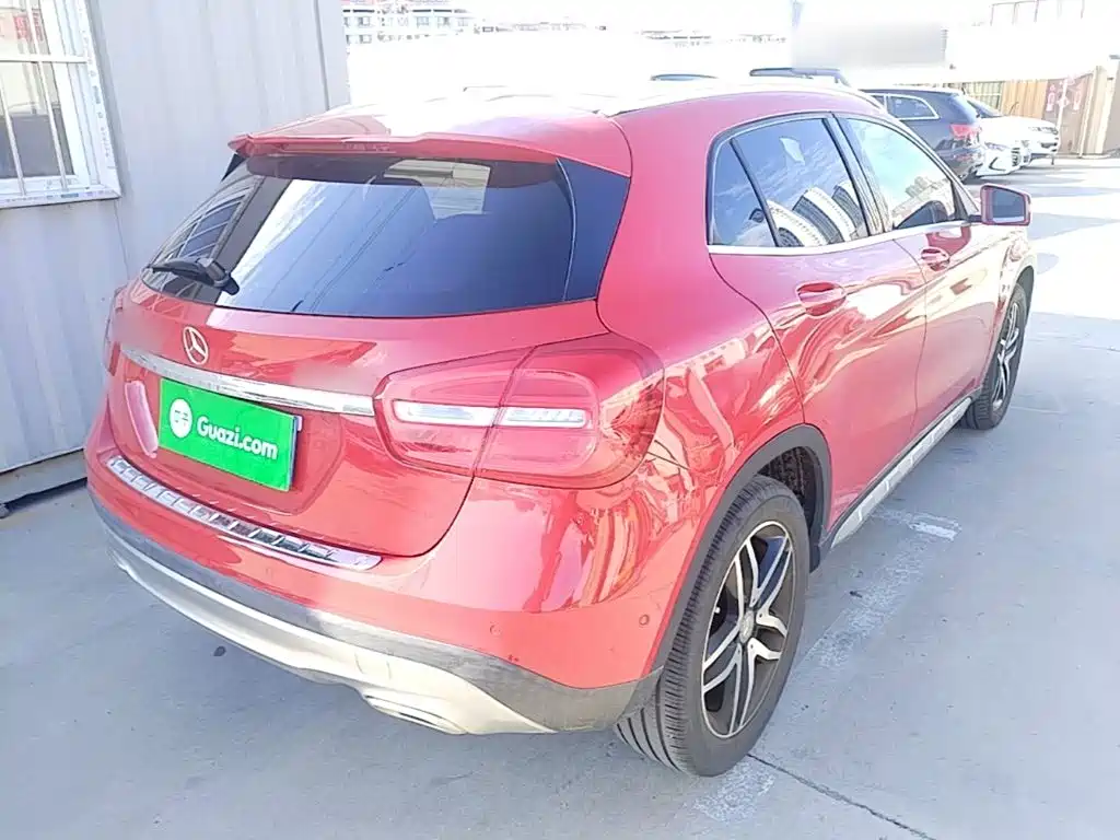 Mercedes-Benz GLA 2015