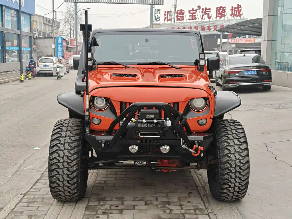 Jeep Wrangler 2015 — фото 2