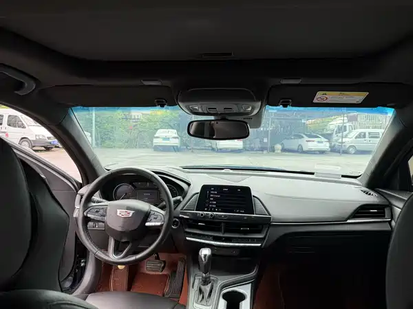 Cadillac CT4 2021