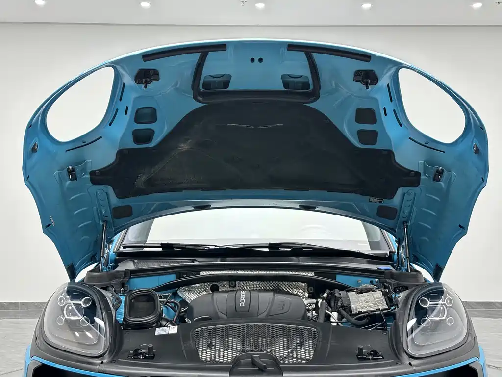 Porsche Macan 2020 — фото 22