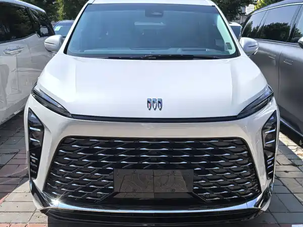 Buick GL8 2025