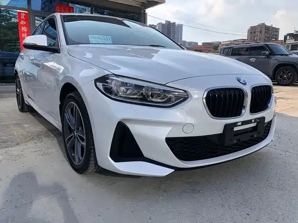 BMW 1 Series 2021