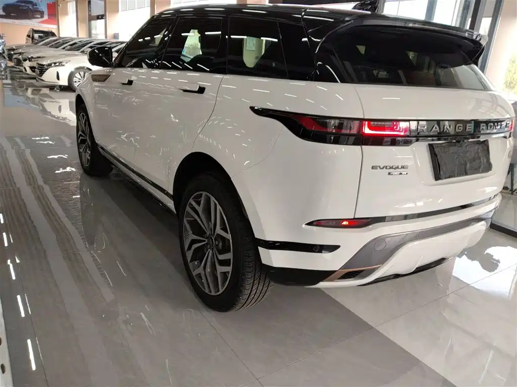 Land Rover Evoque 2021 — фото 21