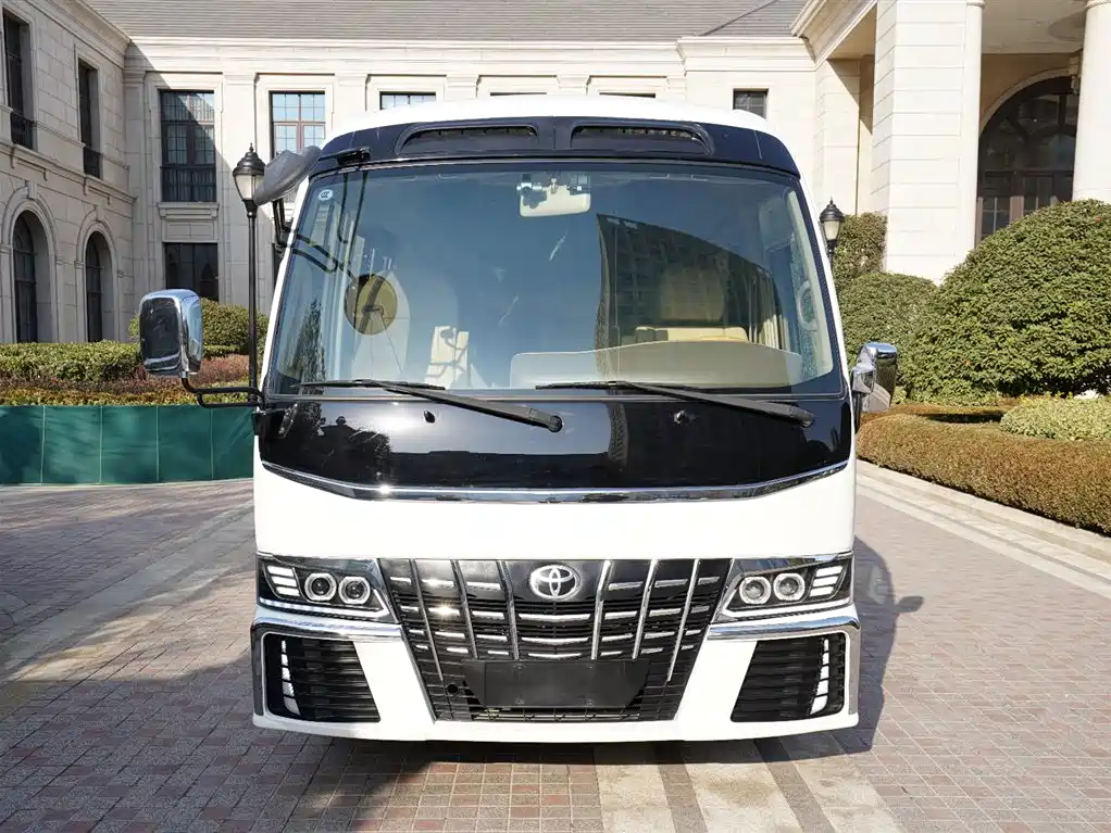 Toyota Coaster 2021 — фото 2