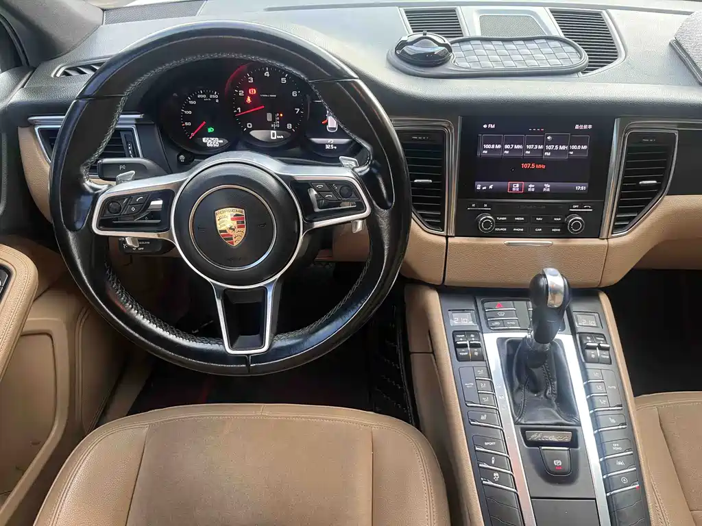 Porsche Macan 2016 — фото 10