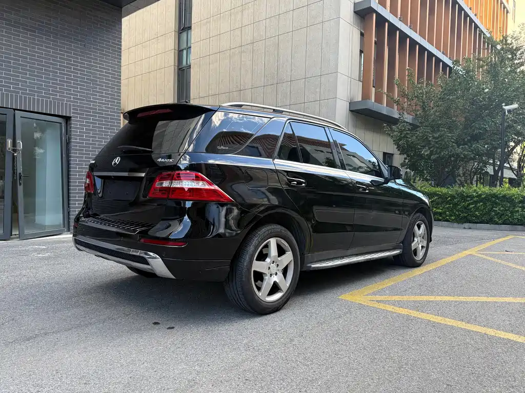 Mercedes-Benz M-Class 2015 — фото 10