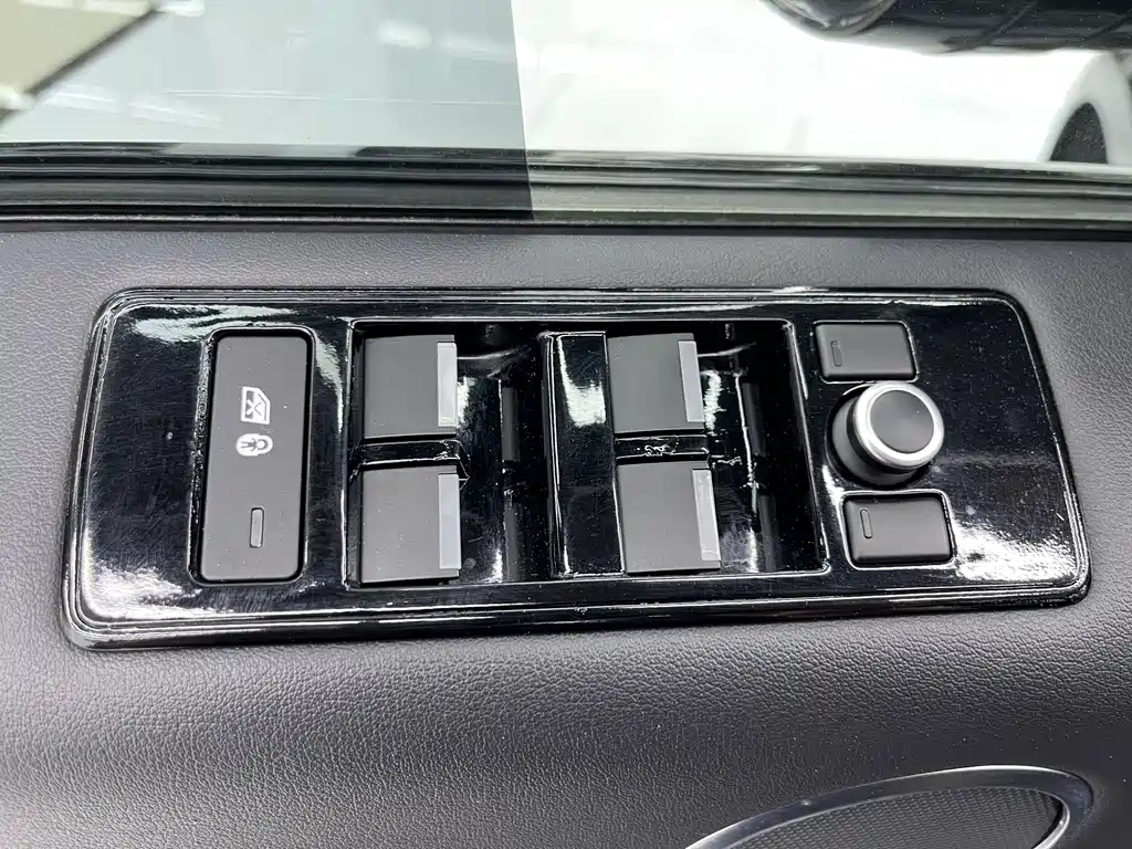Land Rover Sport 2017 — фото 18