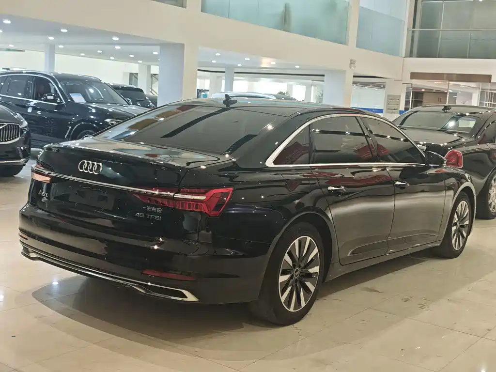 Audi A6L 2023 — фото 7