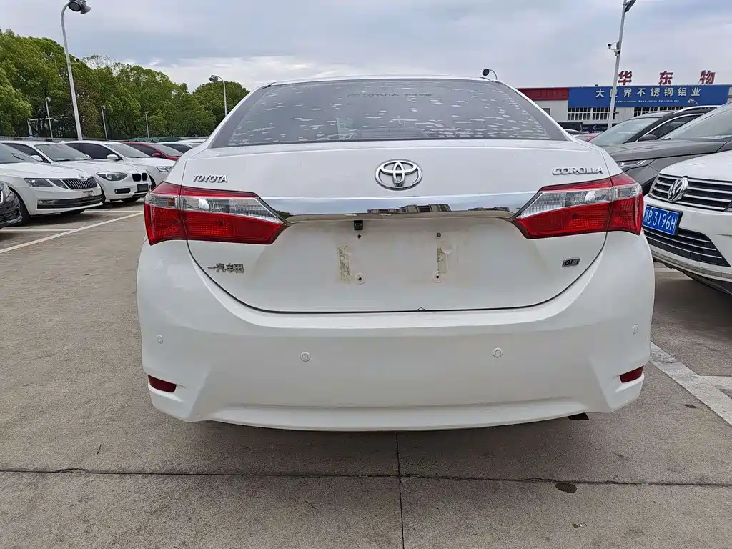Toyota Corolla 2015 — фото 12