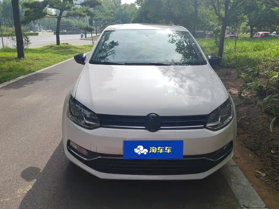 Volkswagen Polo 2016