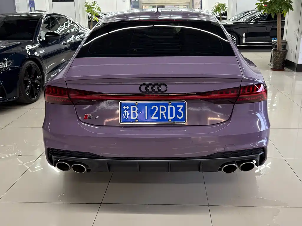 Audi S7 2023 — фото 6