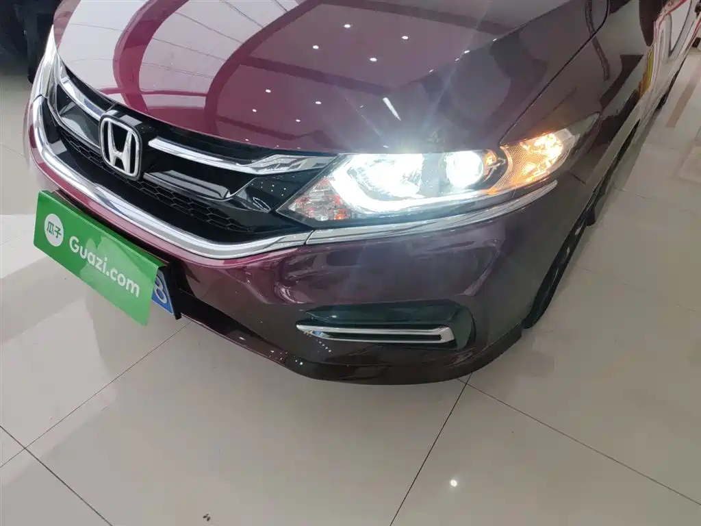 Honda Jade 2017 — фото 15