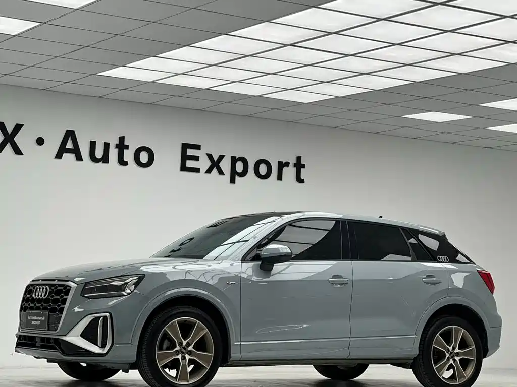 Audi Q2L 2022 — фото 21