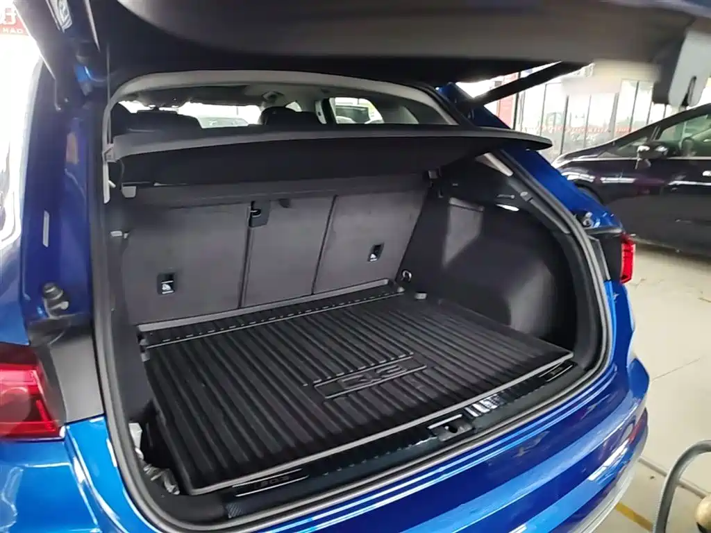 Audi Q3 2020 — фото 19