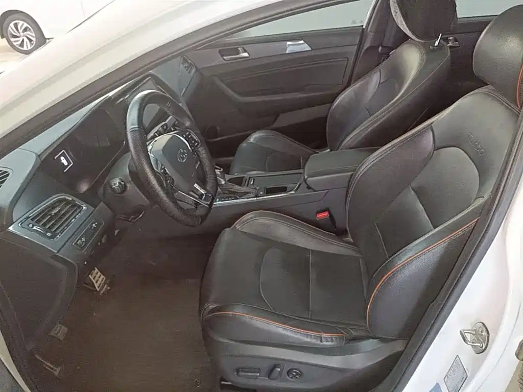 Hyundai Sonata 2015 — фото 15