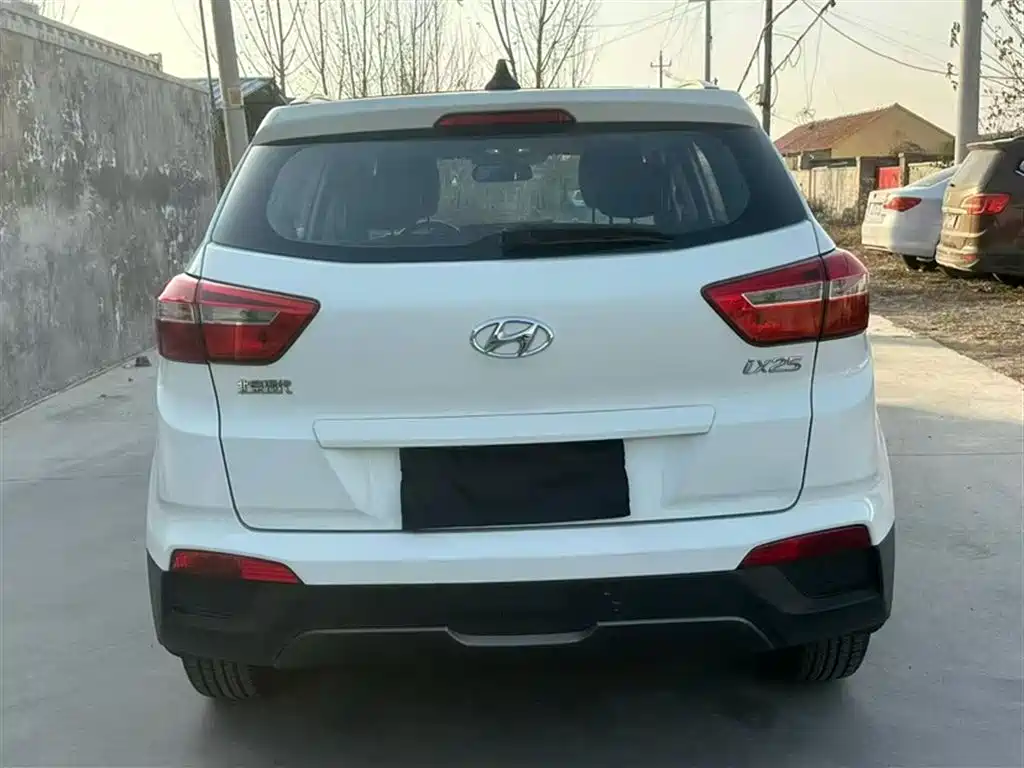Hyundai ix25 2015 — фото 25