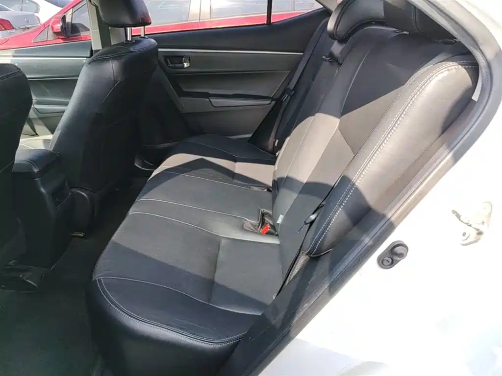 Toyota Corolla 2016 — фото 17