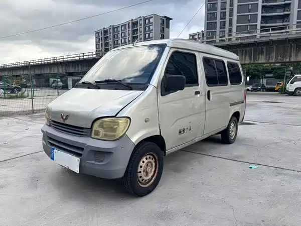 Wuling Sunshine 2014
