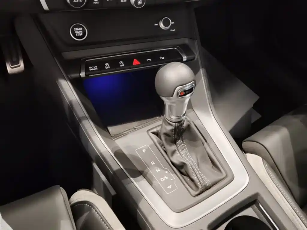 Audi Q3 2024 — фото 14