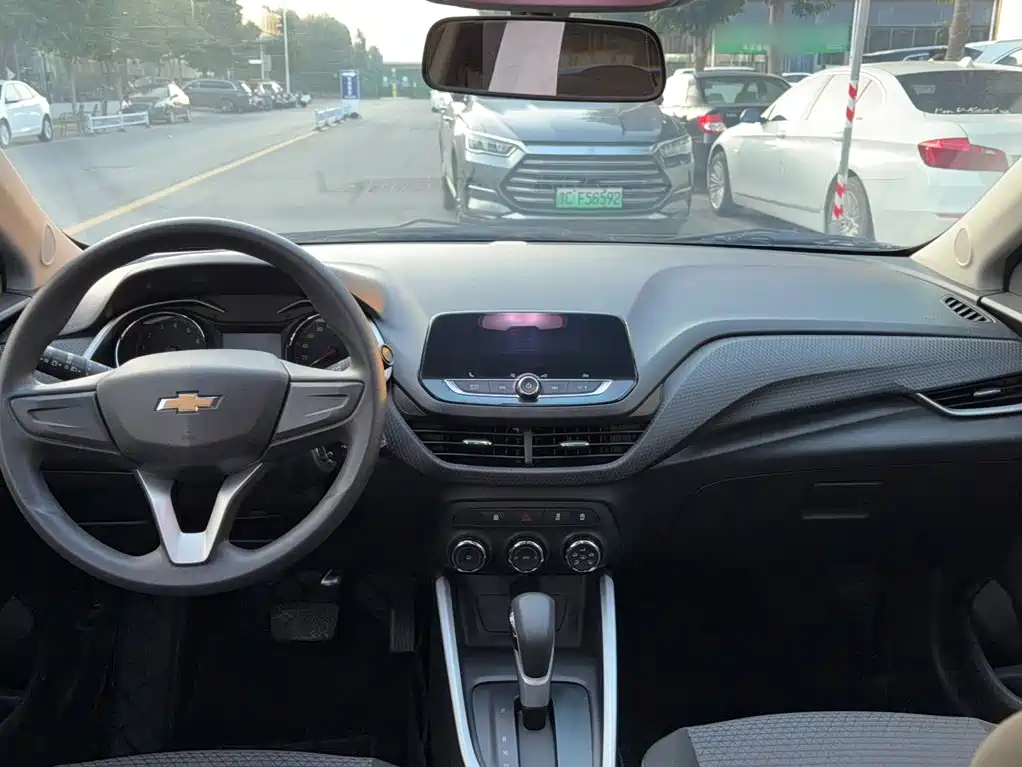Chevrolet Cavalier 2020 — фото 16