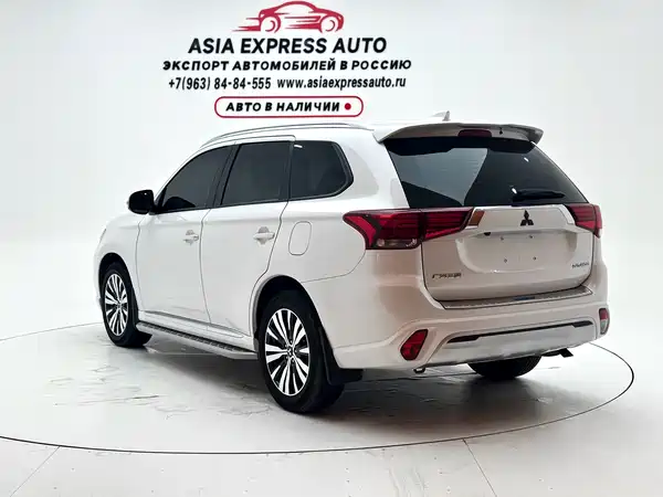 Mitsubishi Outlander 2023