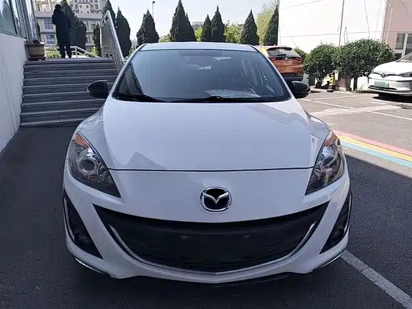 Mazda 3 Xingcheng 2015
