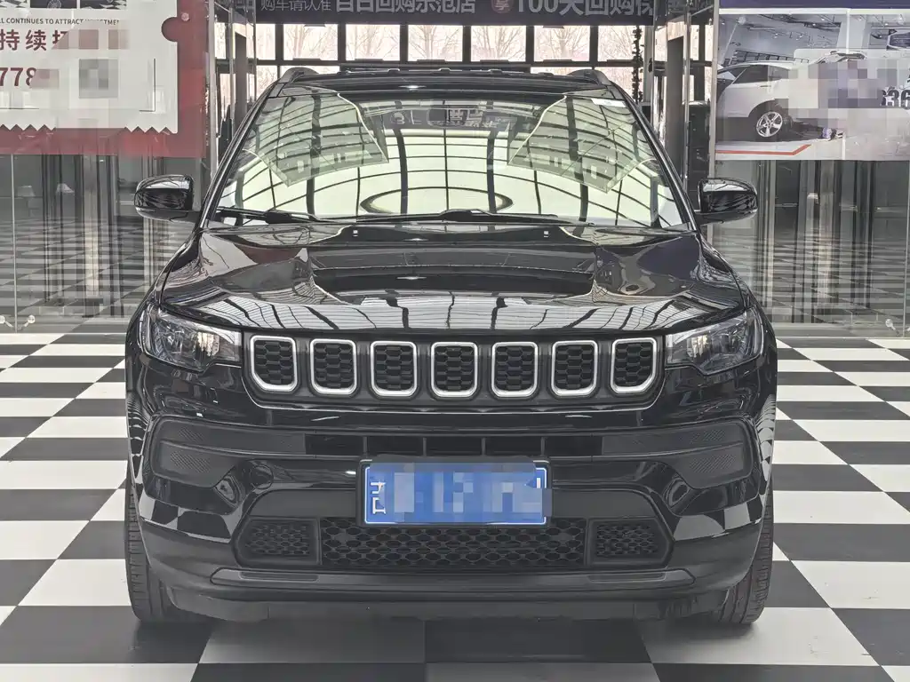 Jeep Compass 2022 — фото 2