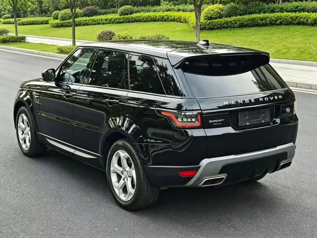 Land Rover Range Rover Sport New Energy 2021 — фото 9