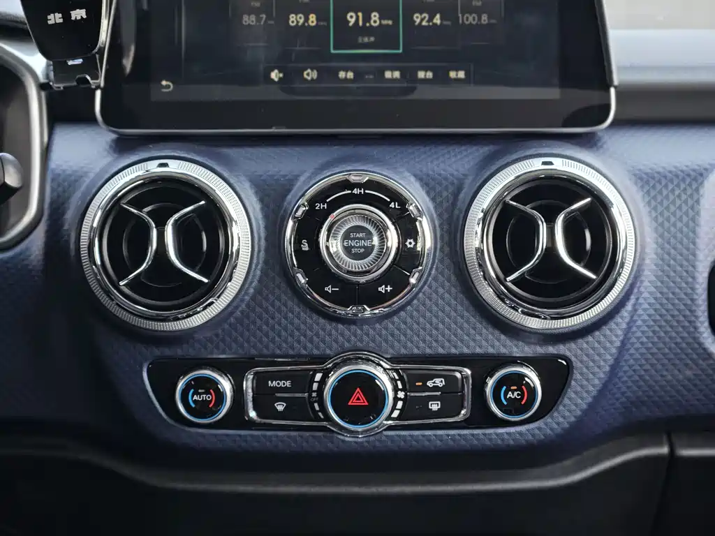 BAIC BJ40 2018 — фото 20