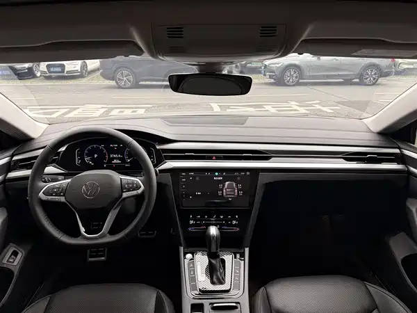 Volkswagen CC 2025