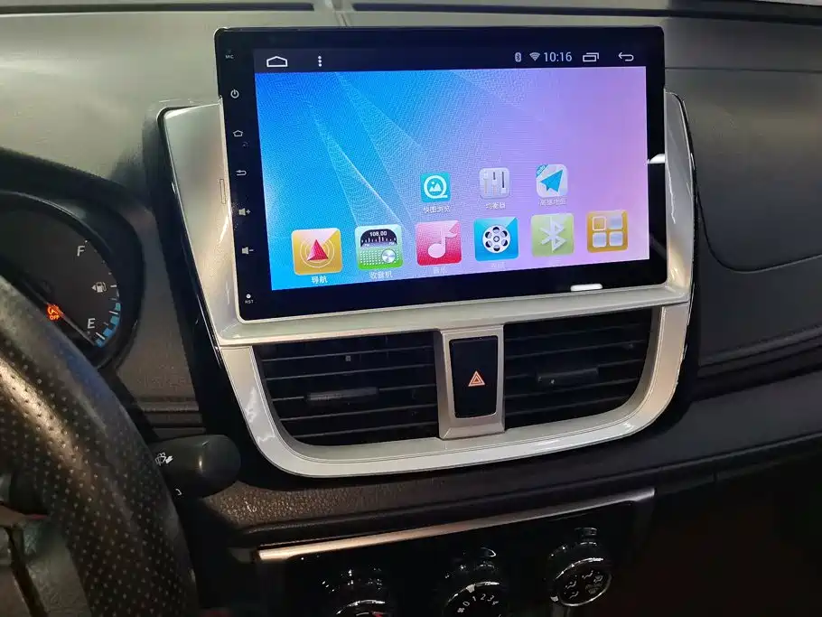 Toyota Yaris L 2016 — фото 13