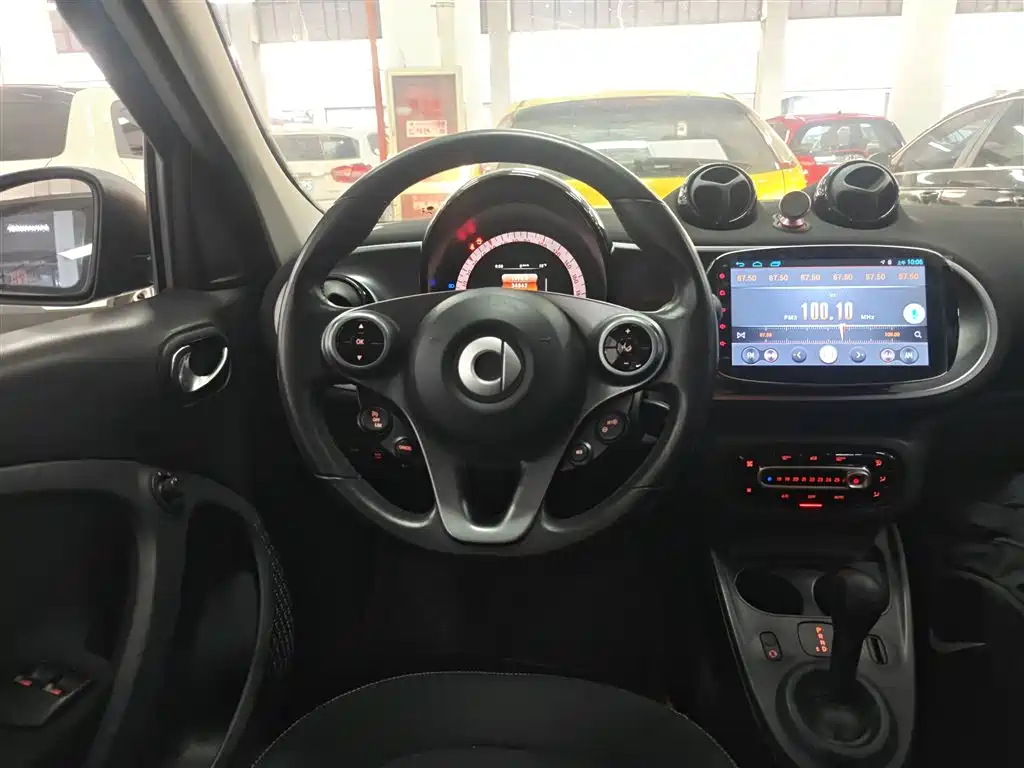 smart Forfour 2018 — фото 11