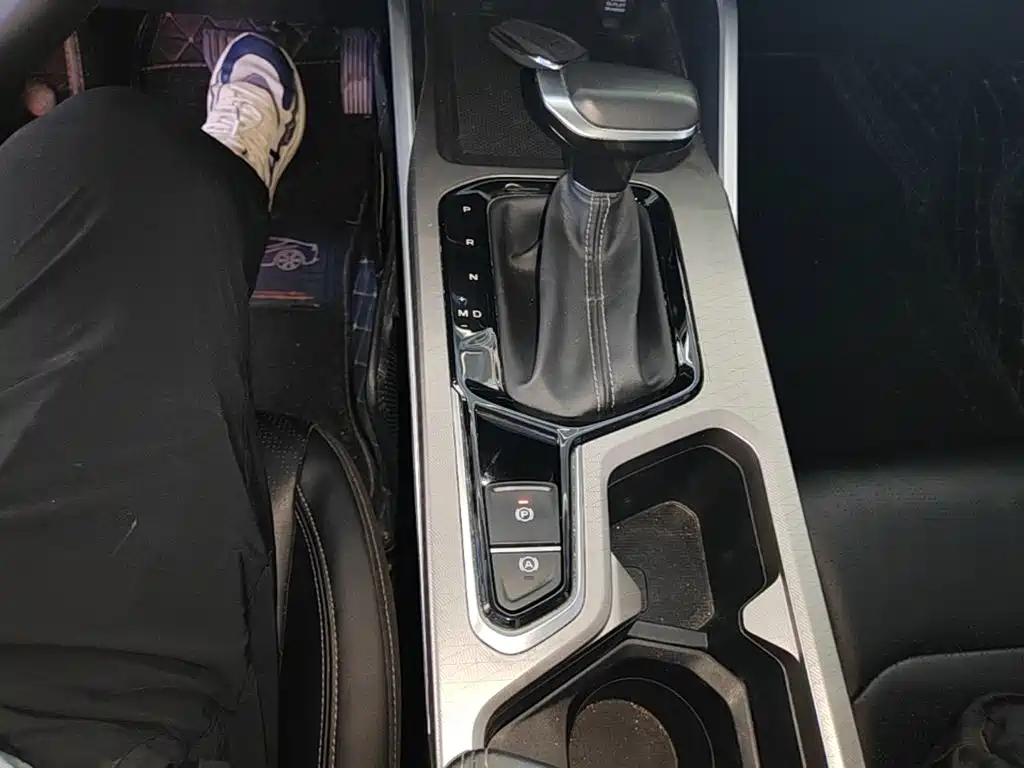 Geely Emgrand 2023 — фото 14