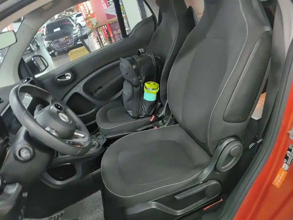 smart fortwo 2018 — фото 15