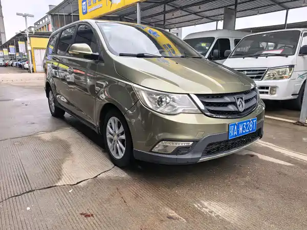 Baojun 730 2014